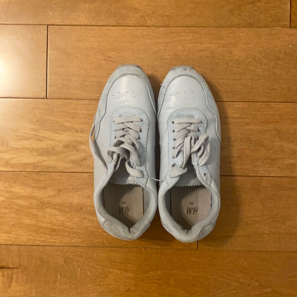 H and M runners